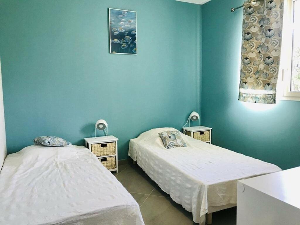 - L'ile-rousse Bord De 3 Pieces 4 Personnes Apartment *